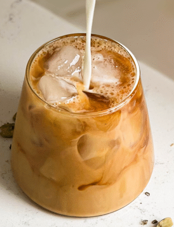 Iced Vanilla Chai Latte Recipe