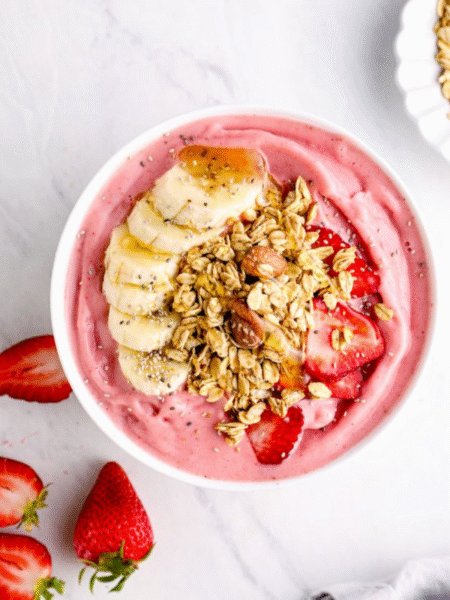 Strawberry Banana Smoothie Bowl Recipe