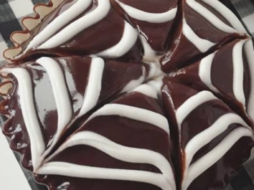 Spiderweb Cupcakes Recipe