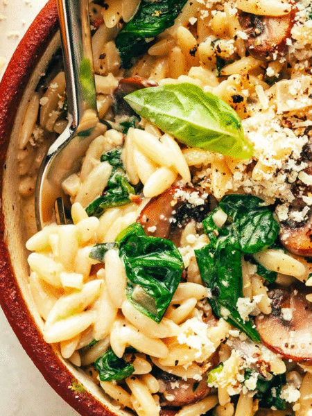 One Pot Chicken and Mushroom Orzo Recipe